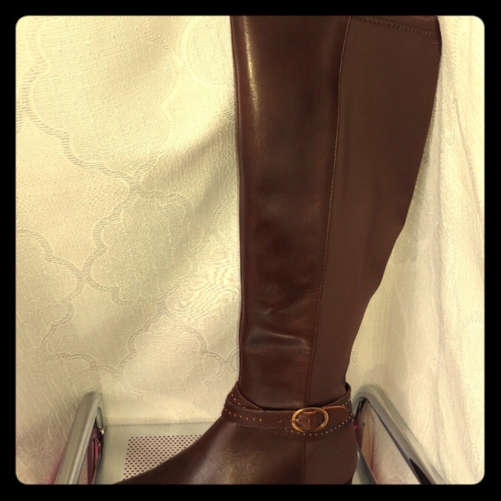 Chocolate Brown Bandolino Boots NIB